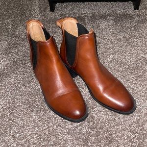 Steve Madden Brown Chelsea Boots